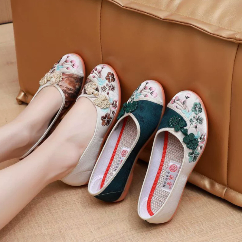 Embroidery Canvas - Retro Chinese Style Women Canvas Shoes