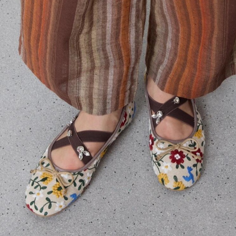 Embroidery Flower Ballet Flats - Embroidery Flower avis et prix