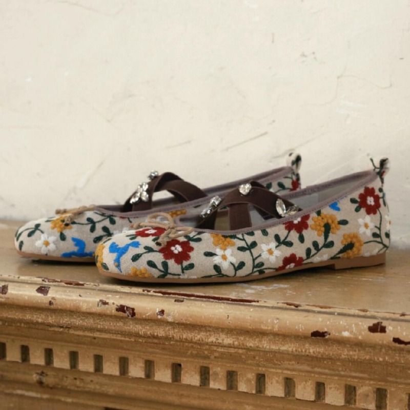 Embroidery Flower Ballet Flats - Embroidery Flower avis et prix