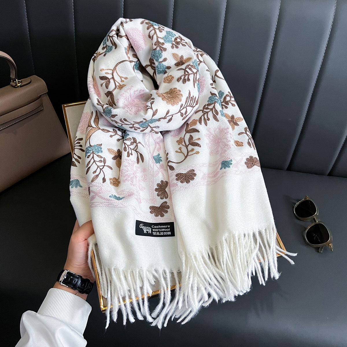 New Winter Warm Cashmere Scarf - Embroidery Pashmina avis et prix
