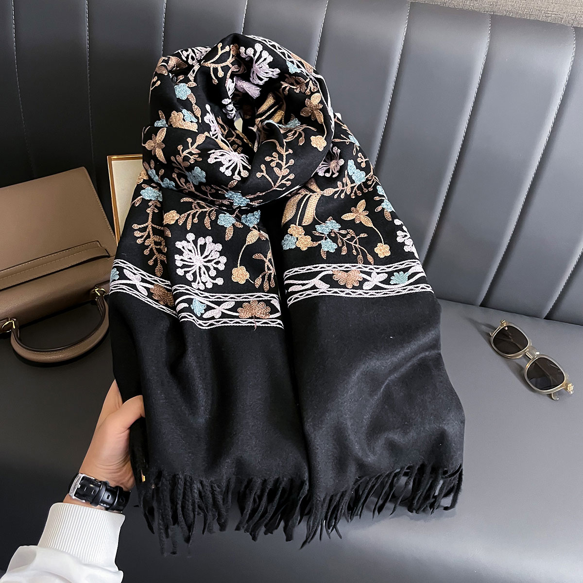 New Winter Warm Cashmere Scarf - Embroidery Pashmina avis et prix