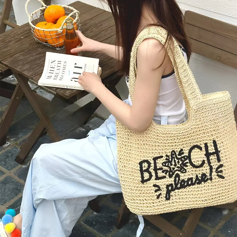 Women's handwoven straw tote b - Embroidery Design Free avis et prix