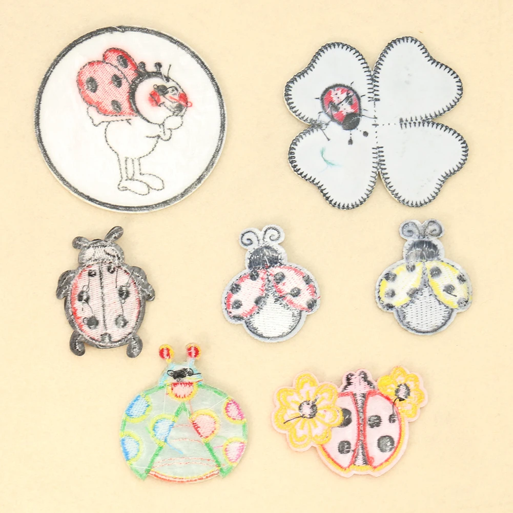 2PC Cartoon Ladybug Four-leaf  - Embroidery Lady Bug avis et prix