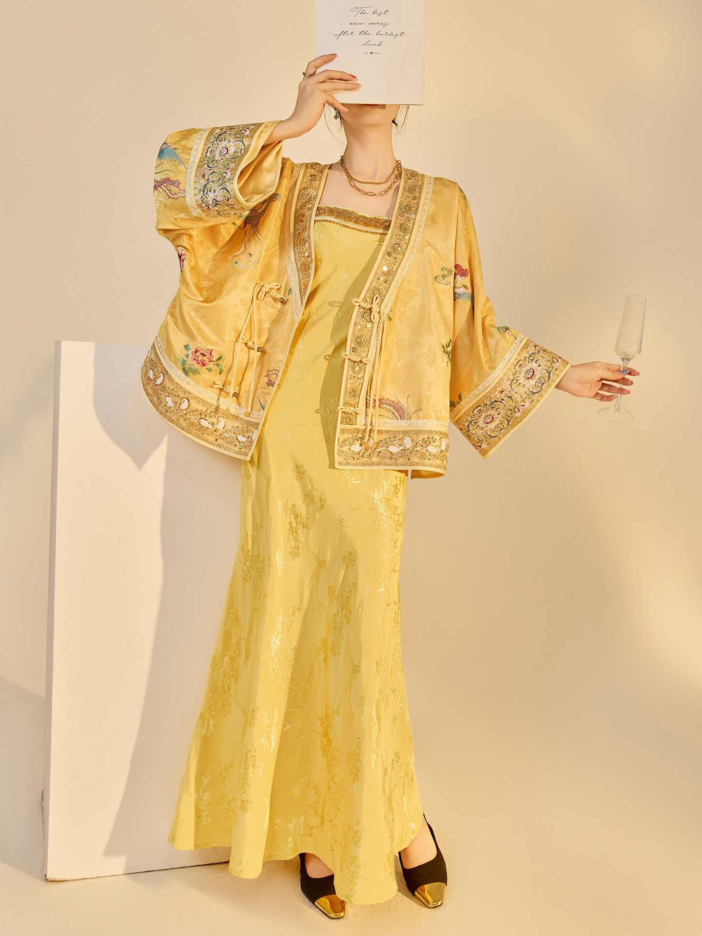 Autumn New Fashion V-neck High - Embroidery Fashion avis et prix
