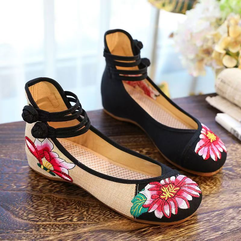 Woman Wedges Embroidered Cloth - Embroidery Canvas avis et prix